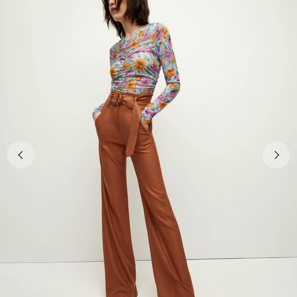 Veronica Beard Myrna Floral Top - Picture 2 of 4